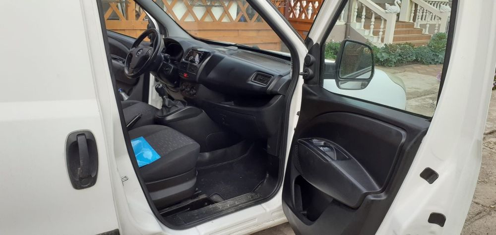 Vand  Opel combo 2017