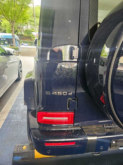 Mercedes-Benz G450d Manufaktur (в Корее)