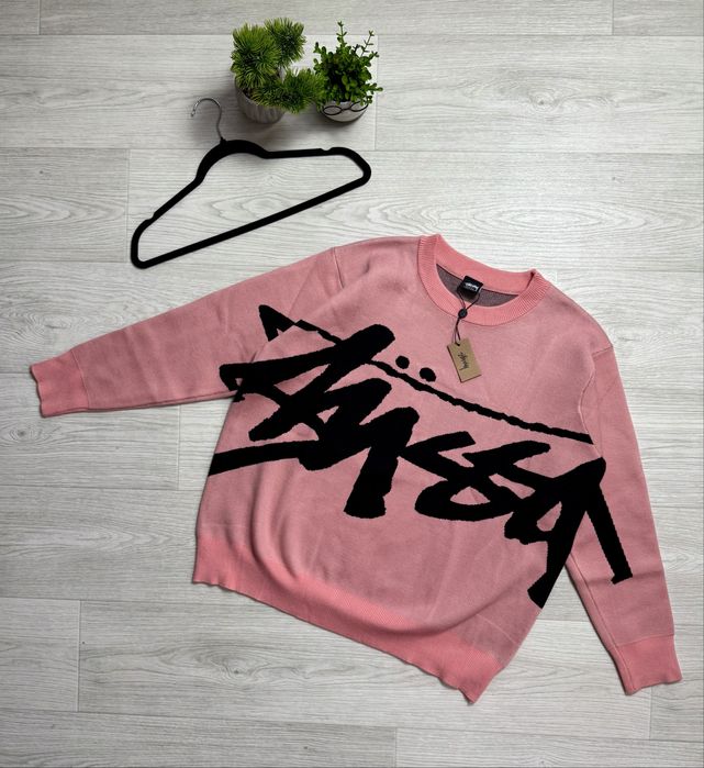 Класически плетен пуловер Stussу с разпознаваемо лого