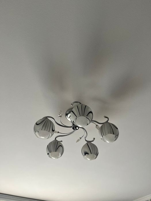 Люстра для комнат