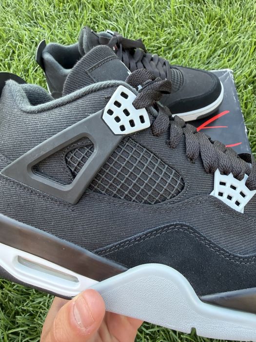 Jordan 4 Black Canvas