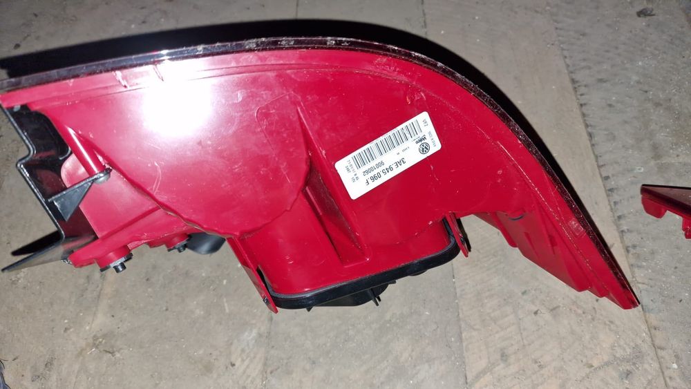 Stopuri spate vw passat B7