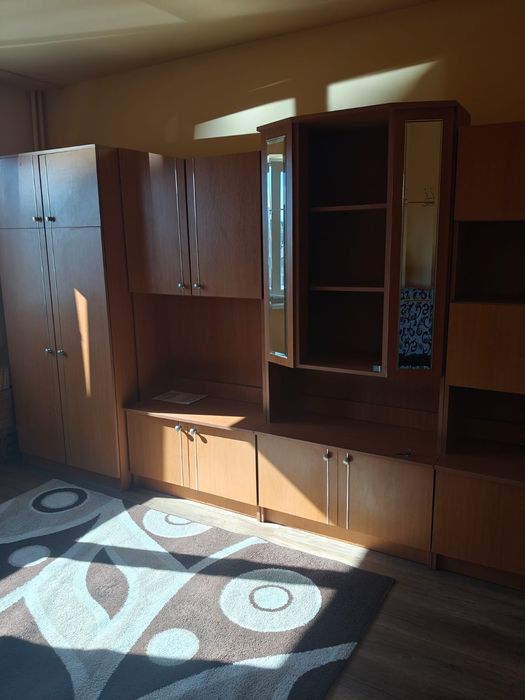 Vând camera de cămin Brașov