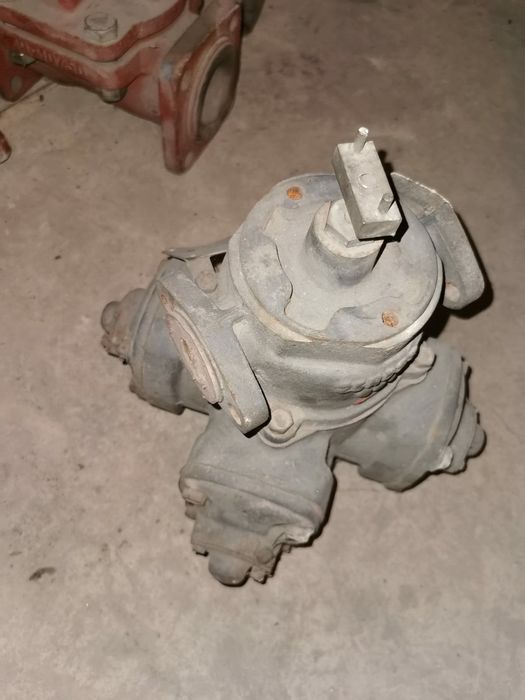 Продам счётчик топлива насос топливный