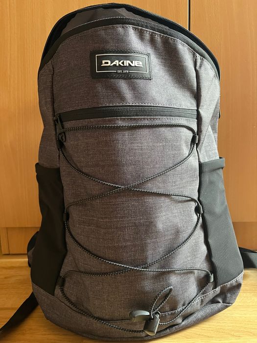 Раница Dakine WNDR Pack 18L