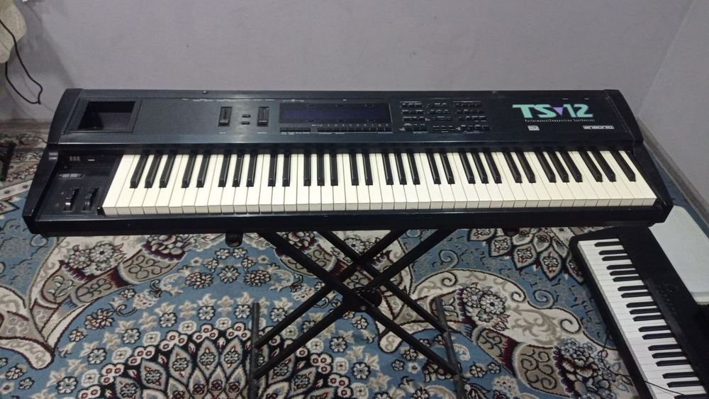 Ensoniq TS 12 Энсоник ТС 12
