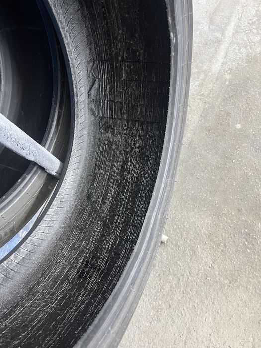 Шины Pirelli ,пара