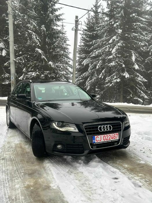 Vând audi a 4 b 8