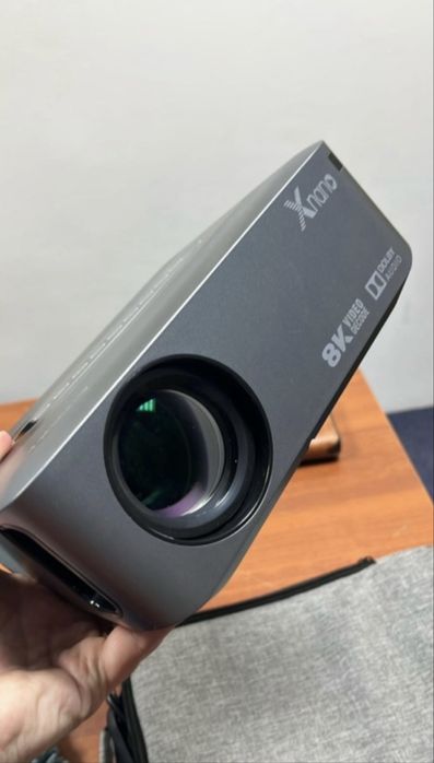 Продам портативный проектор