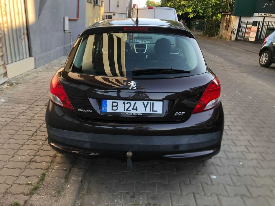 Peugeot 207 Peugeot 207 Visiniu, 2011, 1400cmc, GPL + benzina EURO 5