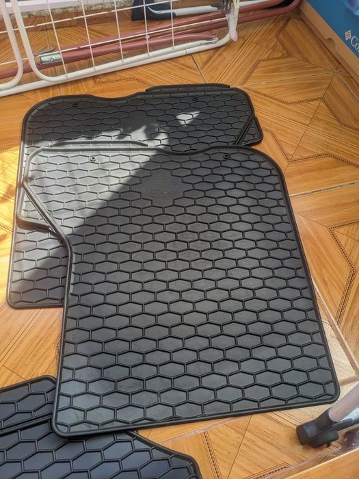 Covorase sandero 2 2013
