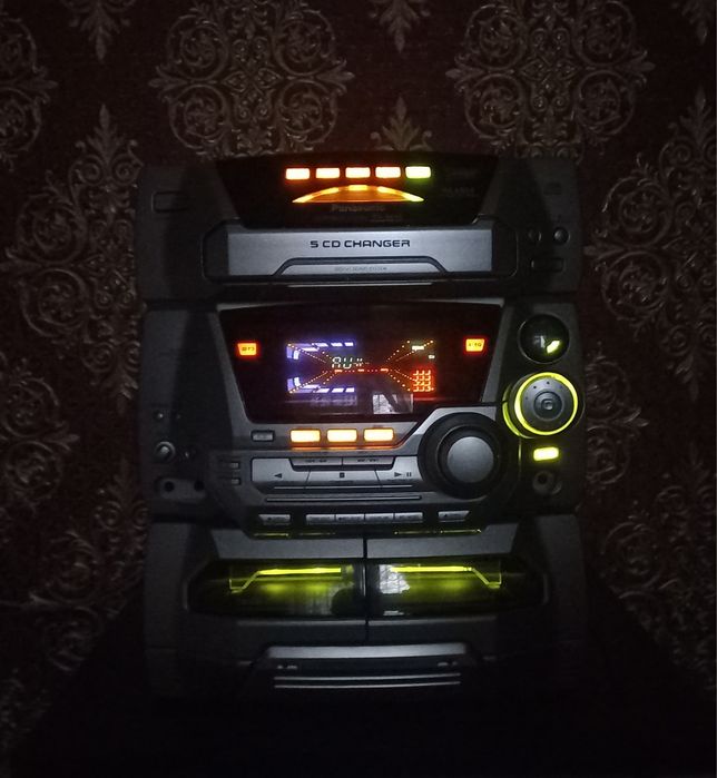 Музыкальный центр. Panasonic.