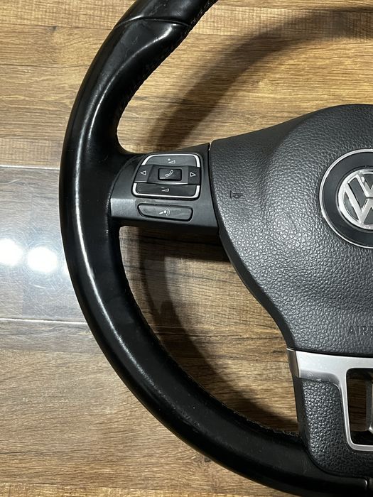 Volan passat b6 b7 cc golf tiguan complet cu airbag si comenzi