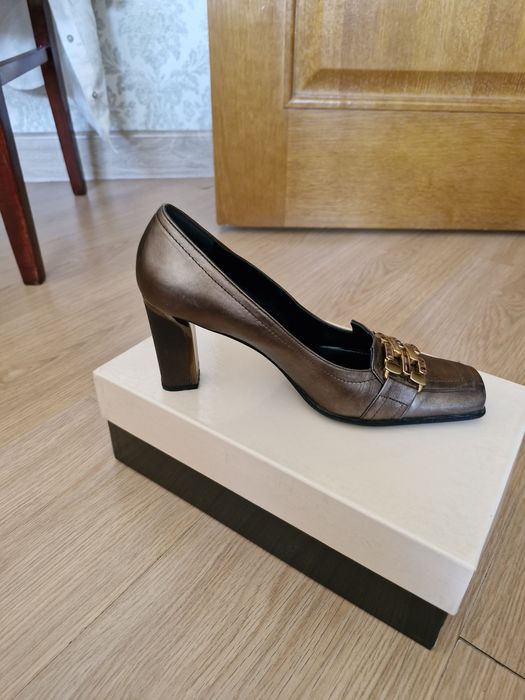 Продам туфли новые. Италия.