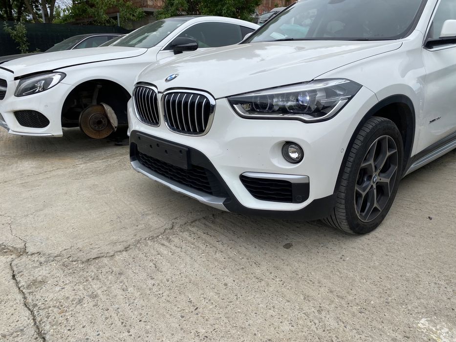 Haion cu luneta BMW X1 F48