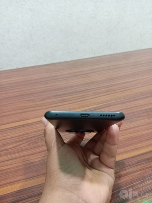 Redmi not15 sotiladi aybi yuq ochilmagan radnoy