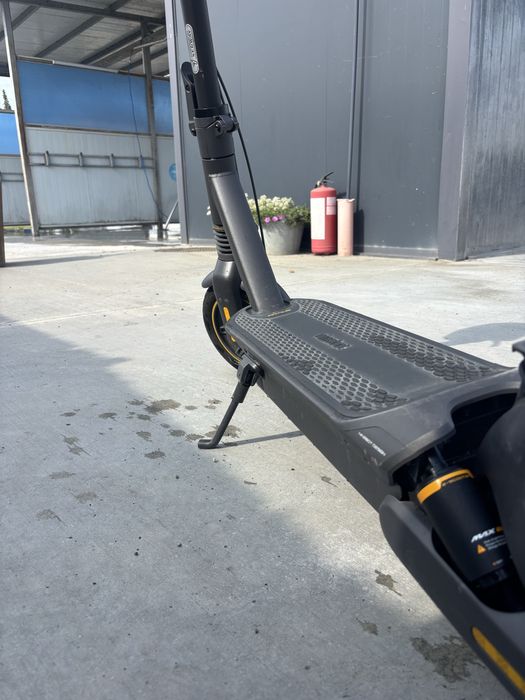 Електрическа тротинетка Segway max g2