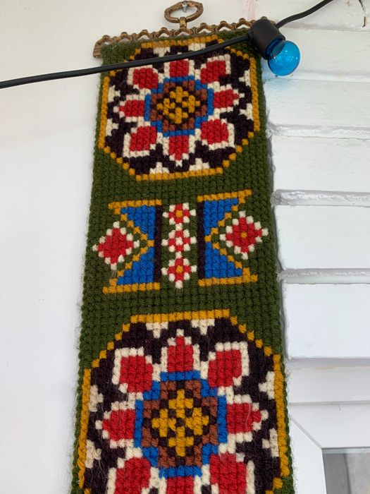 Bellpull goblen BavariaScandinav vintage clopot broderie biserica lana