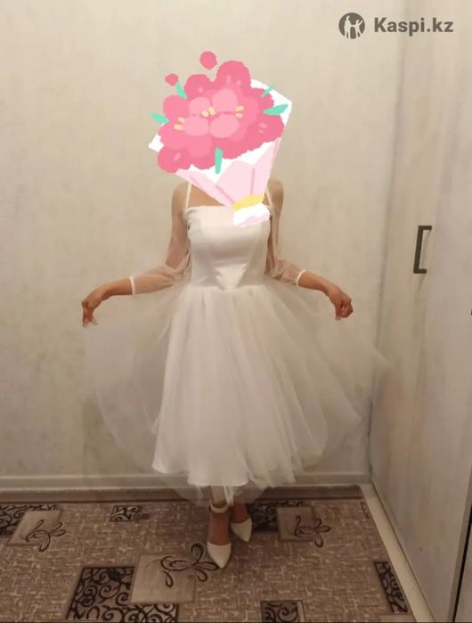 Новое платье 42-43 размер