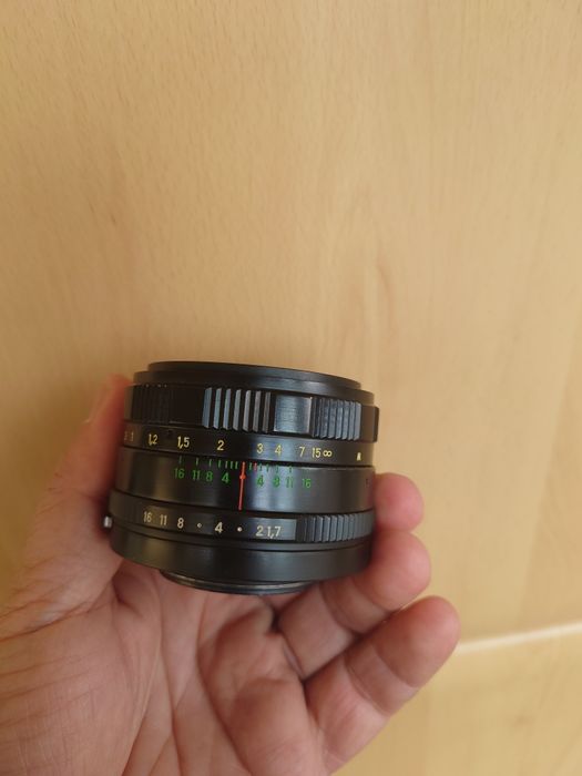 Obiectiv rar MC Zenitar ME1 Square bokeh