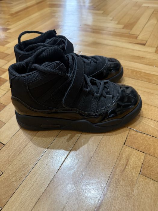 Зимни обувки номер 34