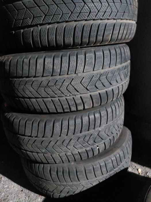 225/45/18" pirelli 4бр.гуми