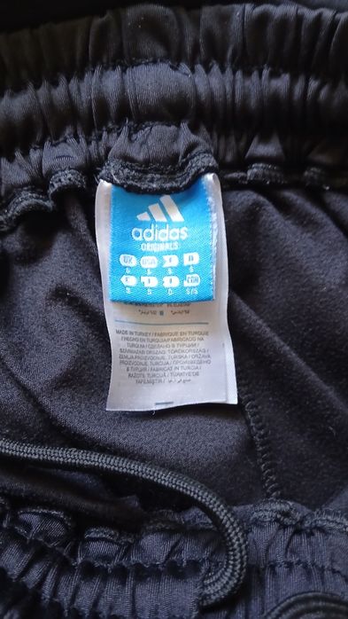 Trening Adidas  impecabil