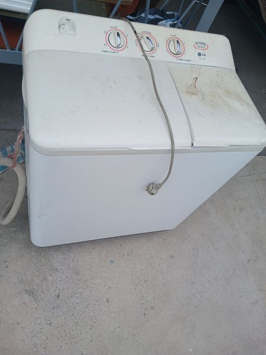 Продам стиралку полу автомат