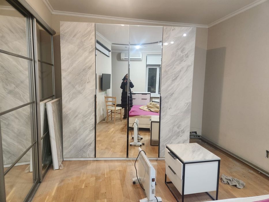 Продам спальный гарнитур