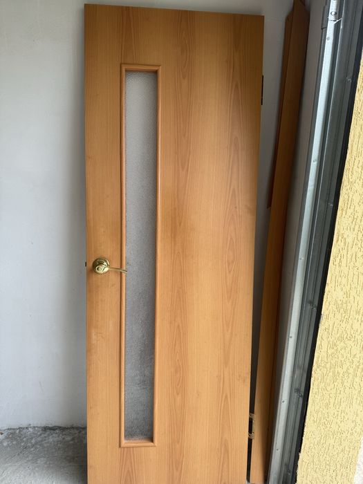 Продам межкомнатные двери
