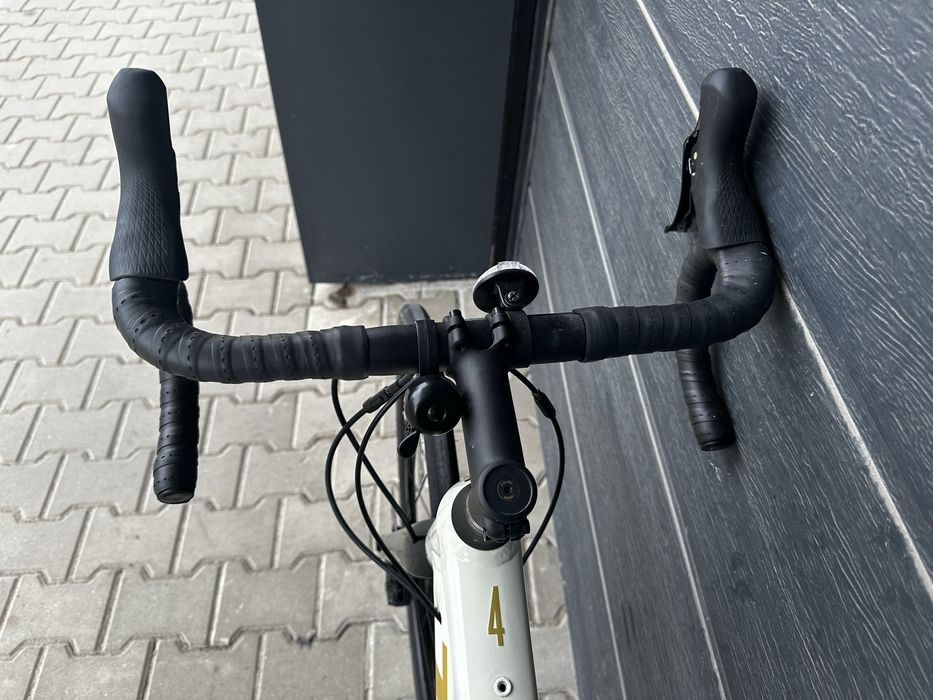 Шосеен велосипед Trek Domane AL 4 - 56см 2x10 Tiagra