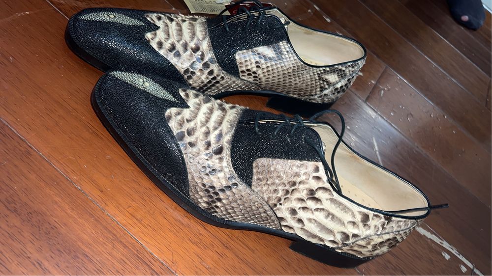 Продам обувь новая