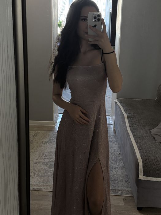 Блестящее платье новое