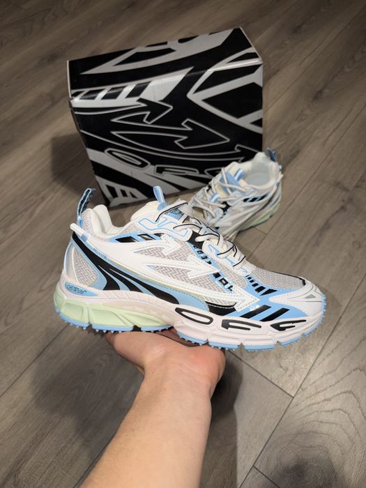 Off White Be Right Back