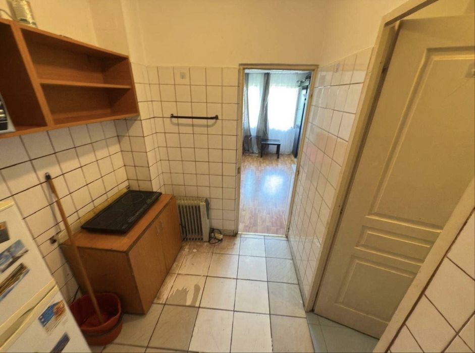 Garsoniera zona Fizicienilor, str. Lacramioarei, nr. 50