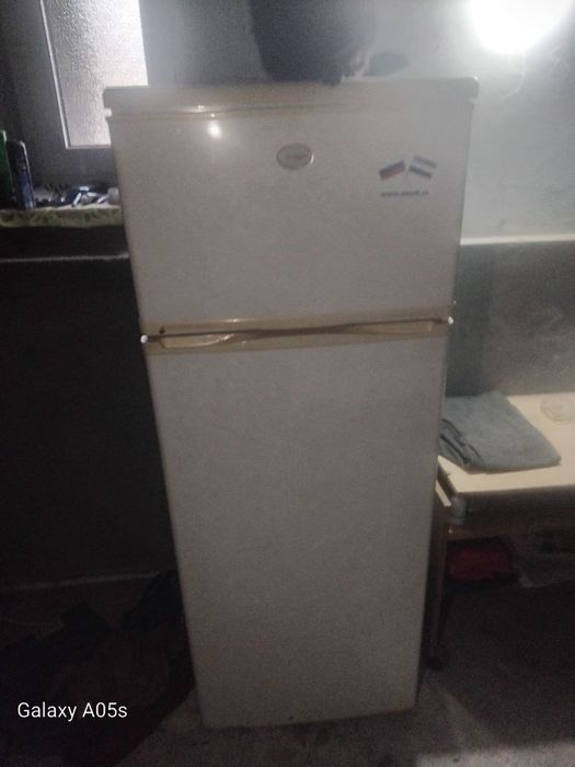 Холодильник б.у в отличном состоянии