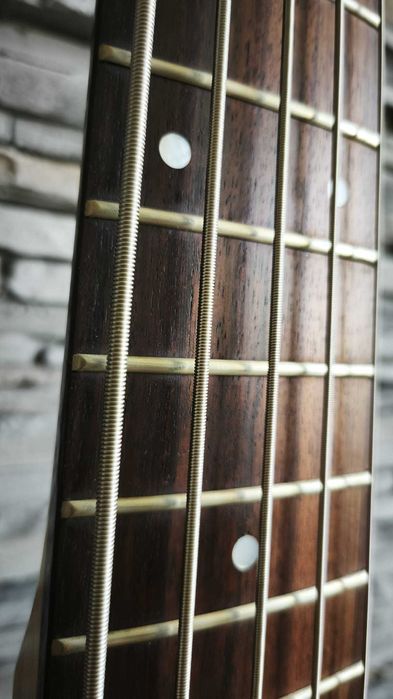 Chitara bass 5 corzi Project cheite Guyker - Garantie