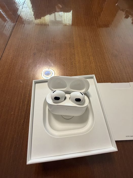 Оригинални Apple AirPods 3 (3rd Gen)