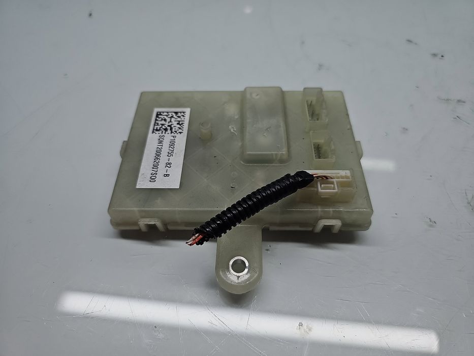 Modul confort TESLA Model 3 [Fabr 2020-2025] 1092755-82-B