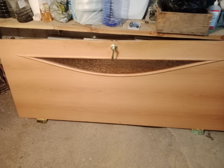 Продам б/у двери