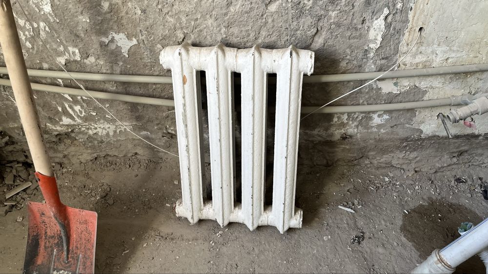 Продам чугунные радиаторы