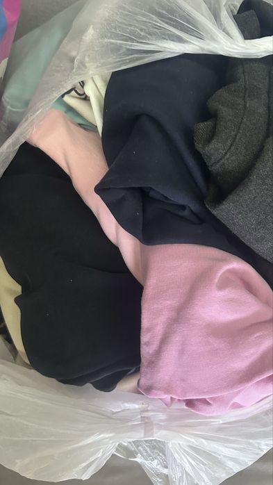 2 пакета одежды и обуви