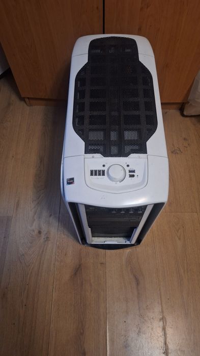 Deepcool Full Tower/Mid Tower компютърна кутия
