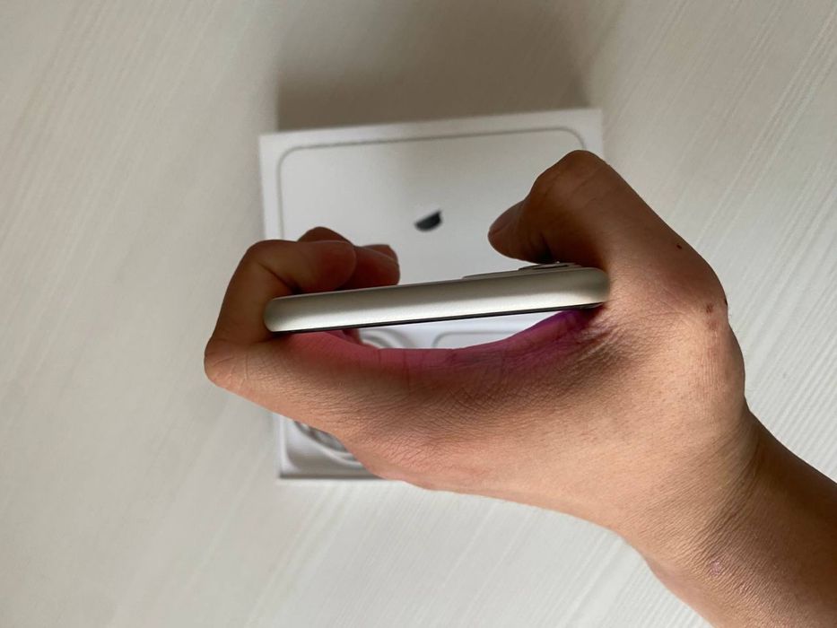 Айфон 11 [в идеальном состояний