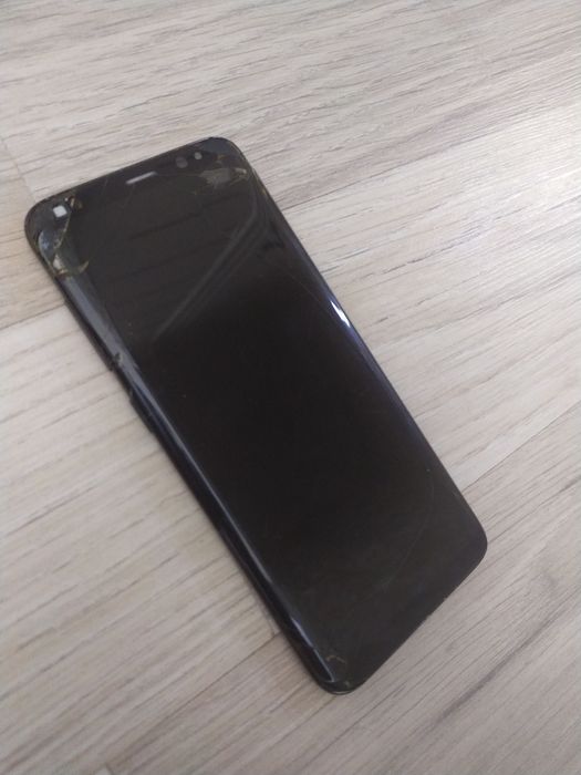 Samsung a8 ekran ketgan