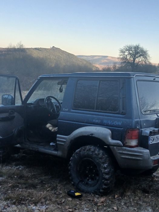 Vând schimb hyundai galloper