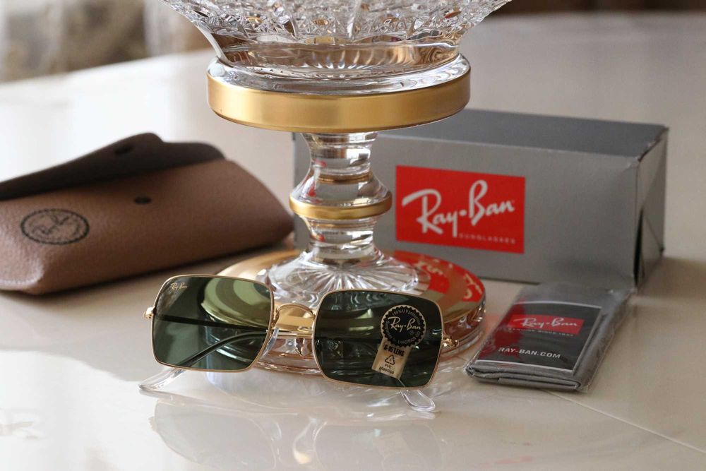 Солнцезащитные очки Ray-Ban RB1969