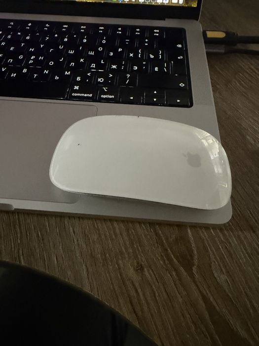 apple magic mouse 2 со встроенной батарейкой