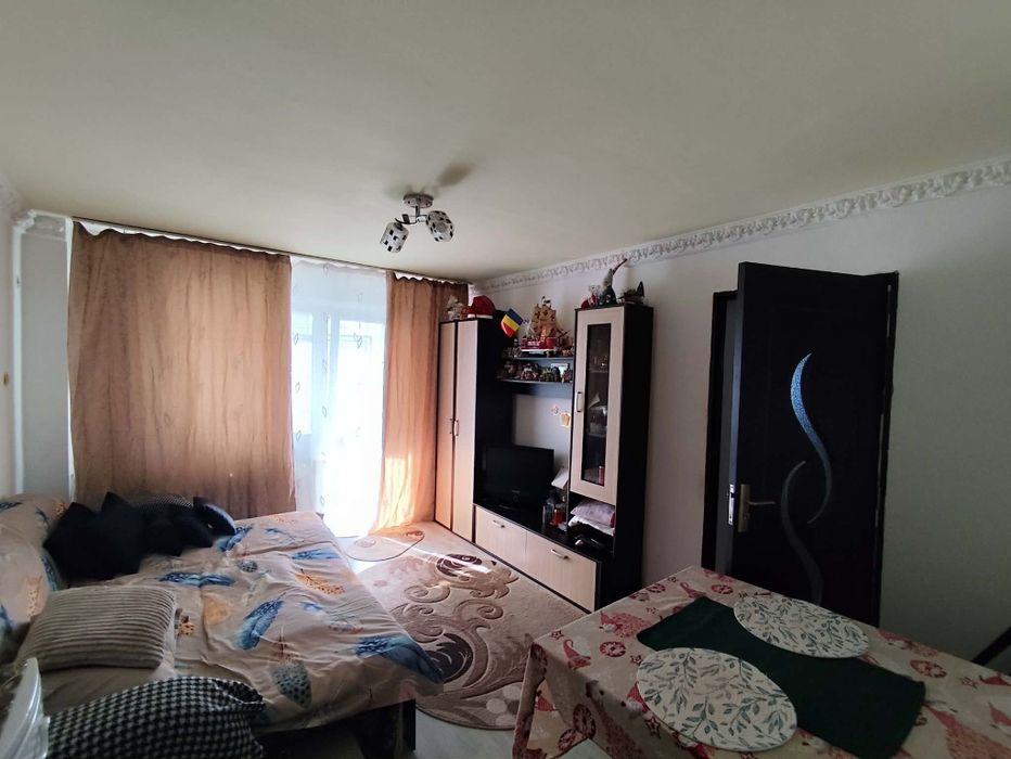 Apartament de vânzare 3 camere Aleea Plopilor, Târgu Jiu