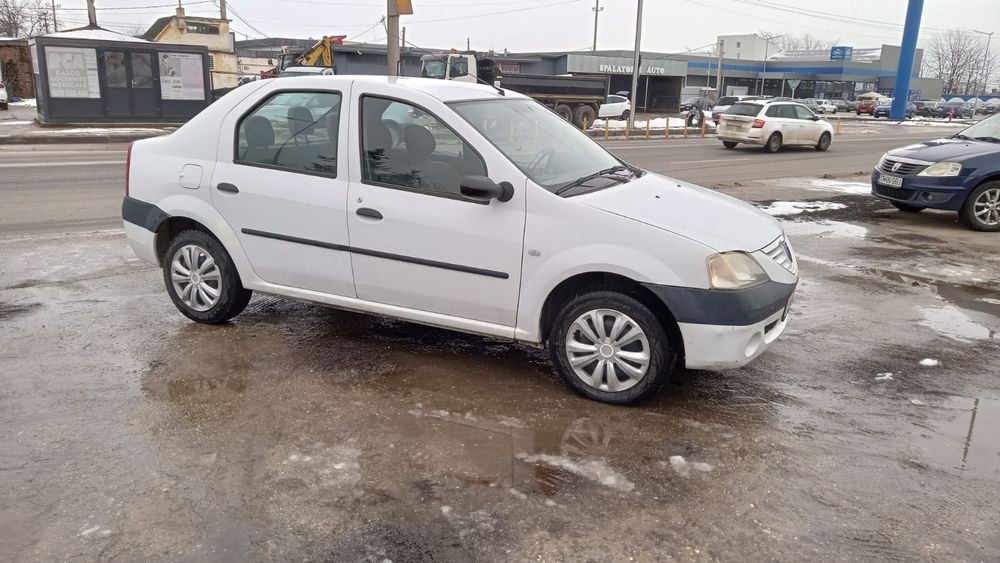Vand dacia logan full 14 benzina an 2007 euro 4  unic propietar de nou